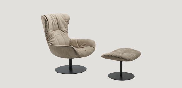 04.08.02_584x284_Freifrau-Leya-Wingback-Chair-Hocker-Sessel.webp