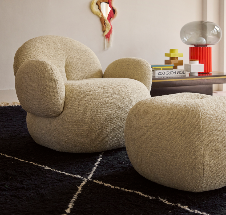 Sengfelder Freifrau - Sessel Nana Love Seat mit Pouf S