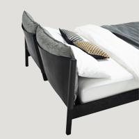 Sengfelder 04.17.03_200x200_Moeller-Design-Liv-Holzbett-Bett.webp