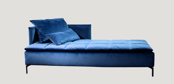 04.09.07_584x284_Schramm-Betten-Origins-Complete-Remy-Daybed.webp