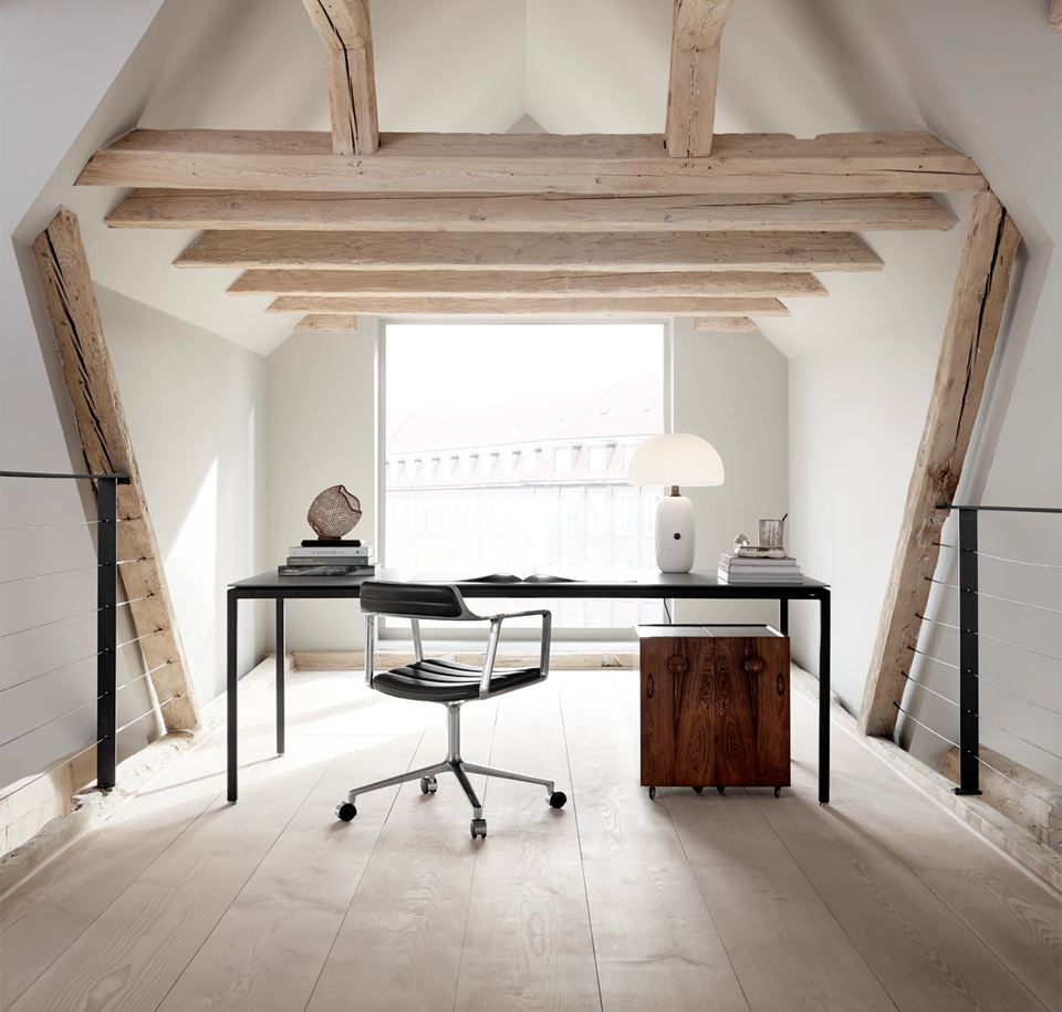 Sengfelder Vipp - Tisch 971 Table Medium