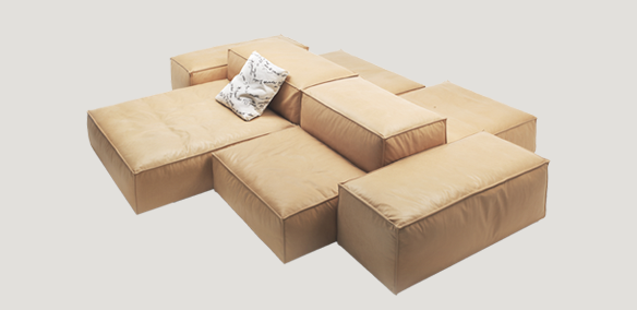04.05.04_584x284_Living-Divani-Extrasoft-Sofamodule-Sofa.webp