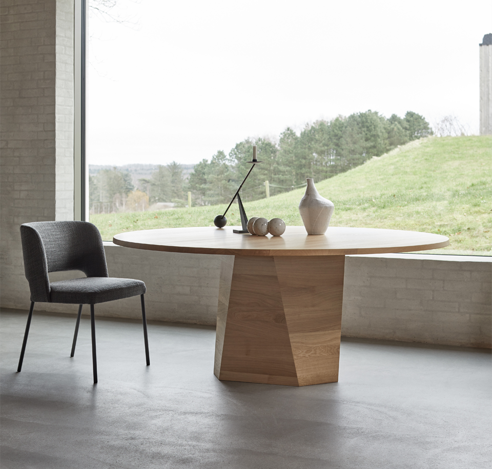 Sengfelder More - Tisch Varan