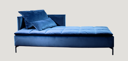 04.09.07_420x200_Schramm-Betten-Origins-Complete-Remy-Daybed.webp