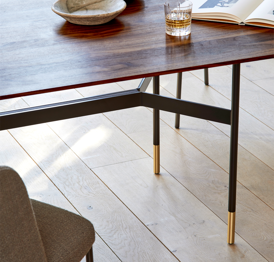 Sengfelder More - Tisch Harri Tisch (halbrund)