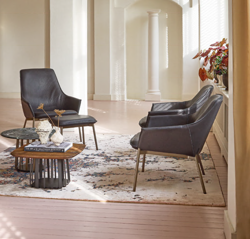 Sengfelder Freifrau - Sessel Grace Lounge Chair Low (m. Hocker)