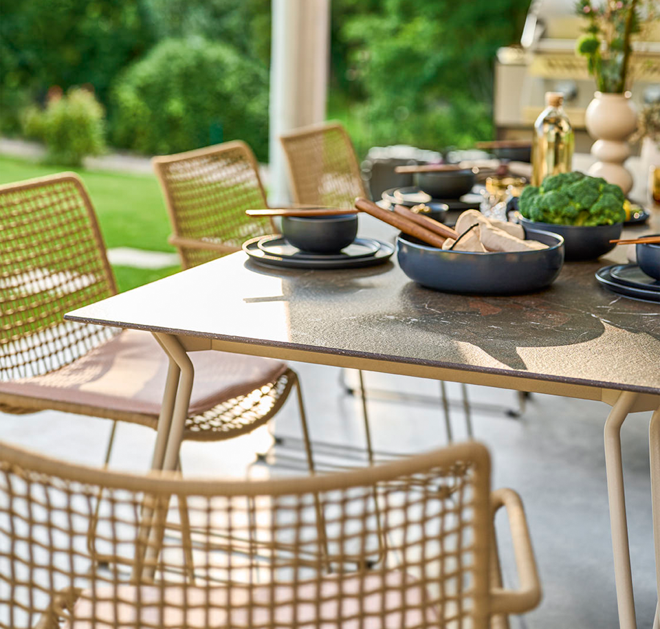 Sengfelder Weishäupl - Outdoor-Tisch Slope