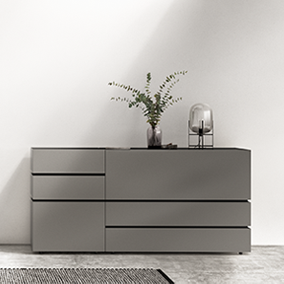 Sengfelder 4-interluebke-Cube-Bold-Sideboard-nebel-lack-matt-griffvoute-anthrazit.webp